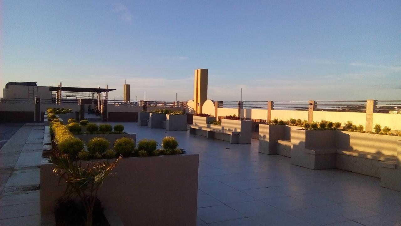 Mary'S Crib Cityland Prime Tagaytay With Free Wifi & Swimming Tagaytay City Eksteriør bilde